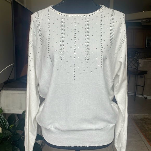 NWT TRUTH by Republic white sweater - Picture 1 of 6
